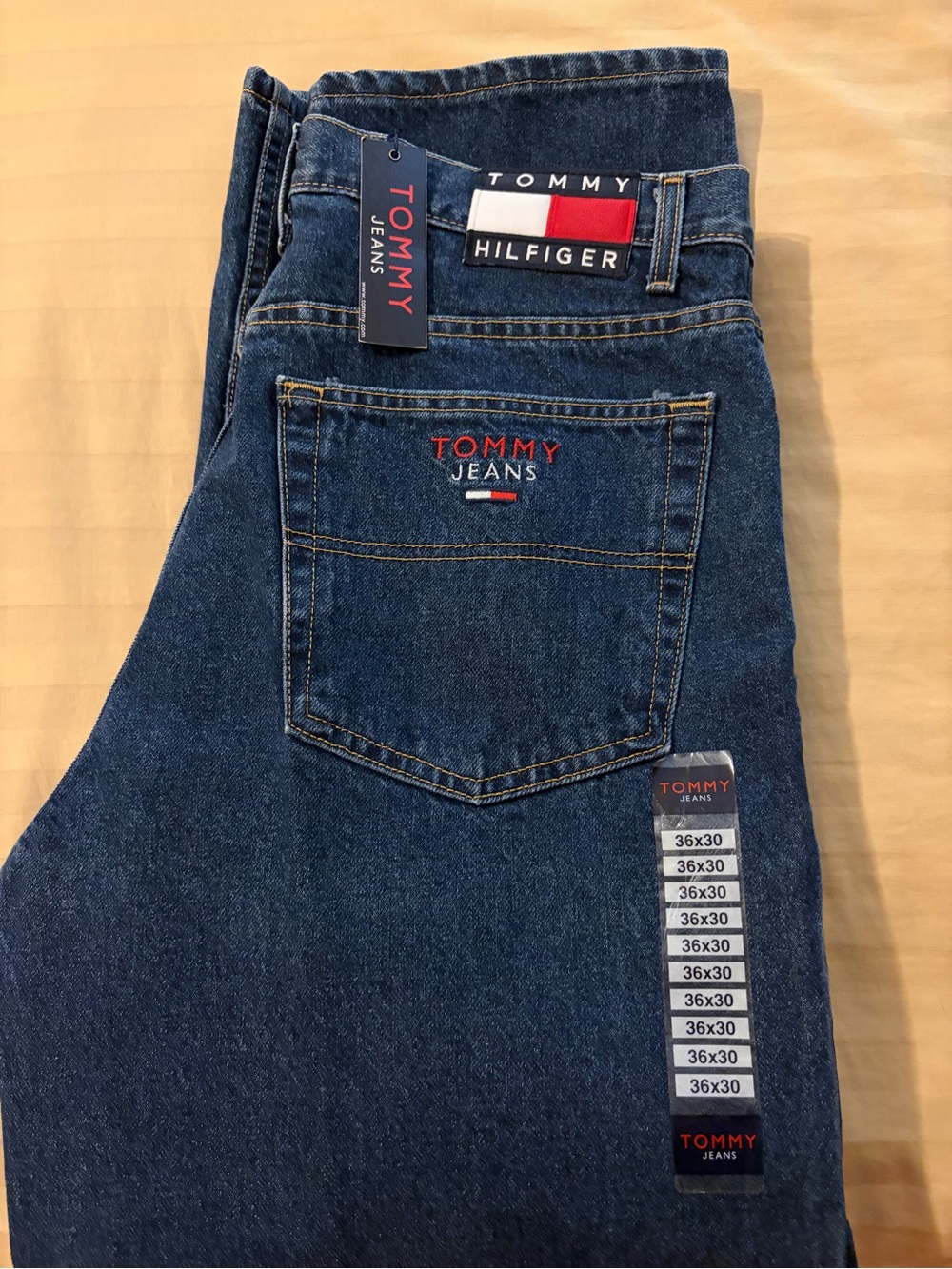 Tommy Hilfiger Men's Dark Blue Tommy Jeans Relaxed Fit